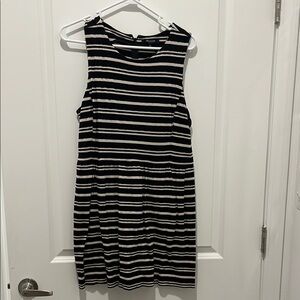 Sleeveless Black and White Striped Dress with Pockets